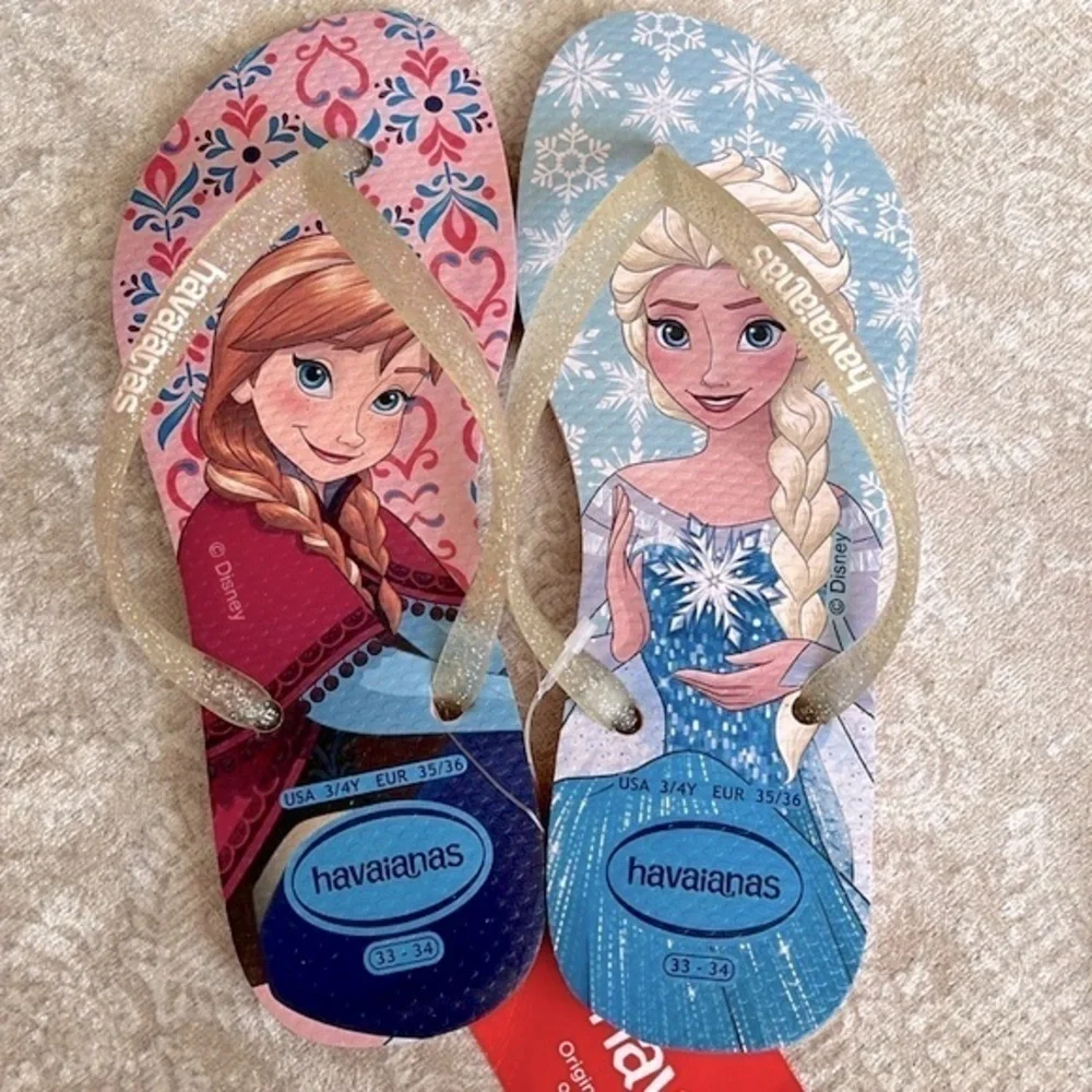 Brand New Havaianas Set of 2 Pairs of Flip Flops Frozen Anna Elsa Disney Pink